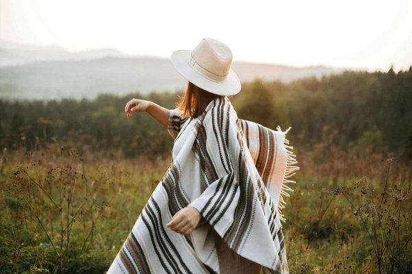 Découvrez votre style avec poncho bohème