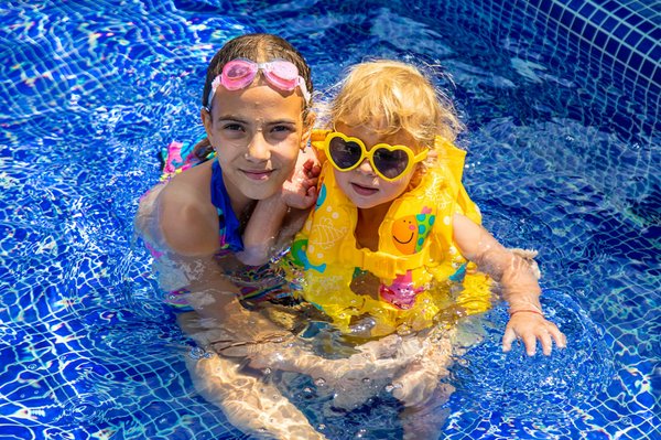 Gilet de natation pour bébés : sécurité et confort garantis